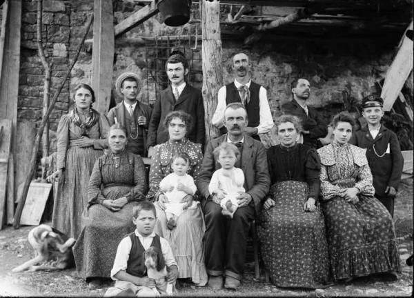 Foto di famiglia d'epoca